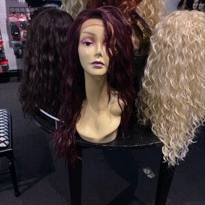Elegant Burgundy and Blonde Wavy Wig